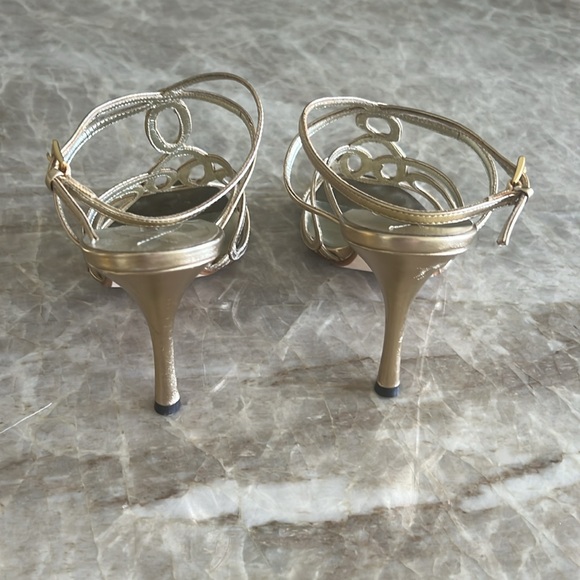 MAX STUDIO Gold Metallic Leather Strappy Heel Sandals Size 9 - Picture 2 of 12